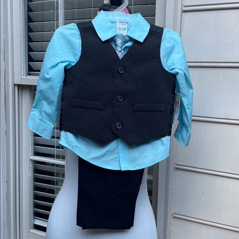 NWT- BOYS Healthtex Aqua 4-Piece Dressy Set Size 18M